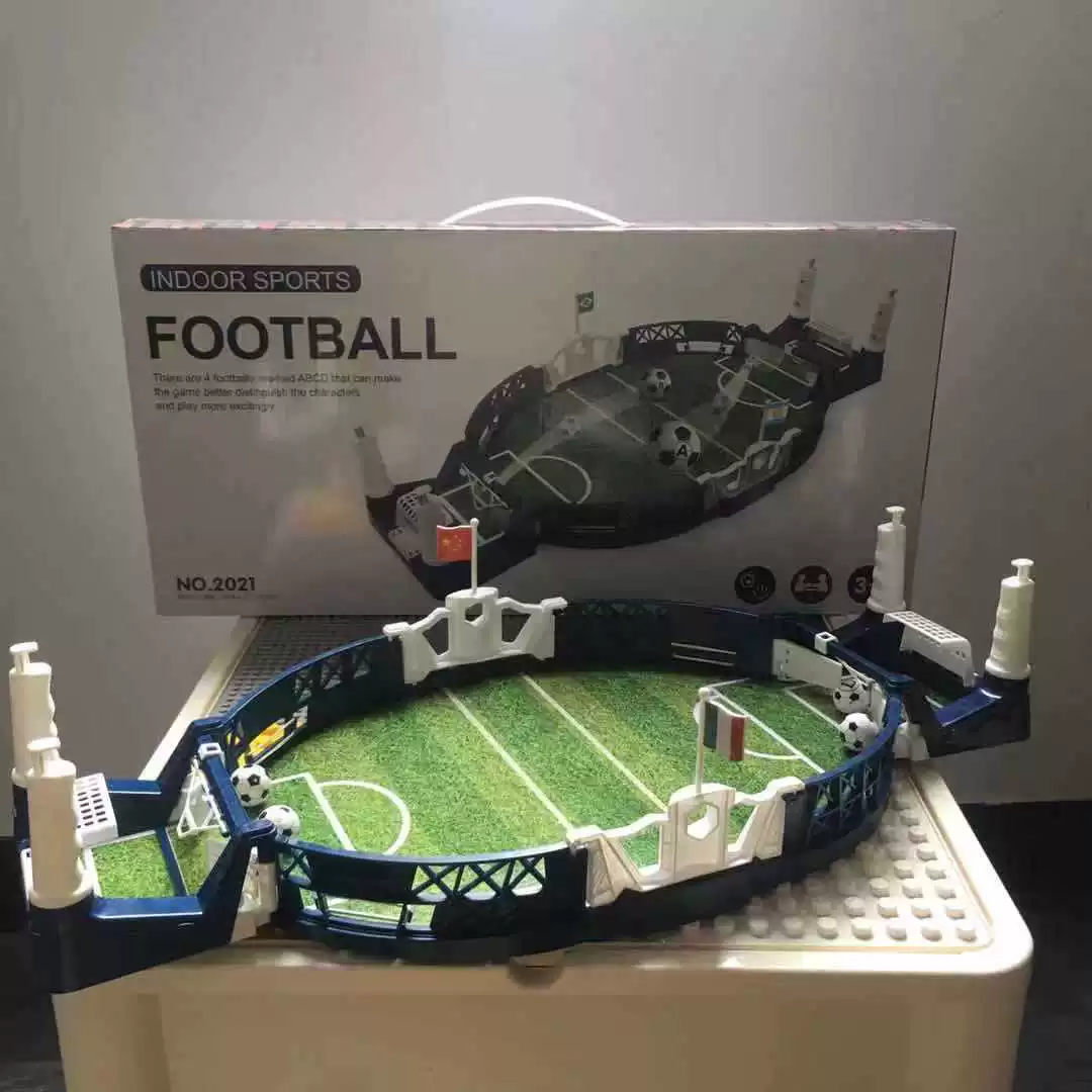 The cross-border children's casual two-person interactive battle set, a large-sized tabletop football game toy, is selling well at the street stall Item Picture