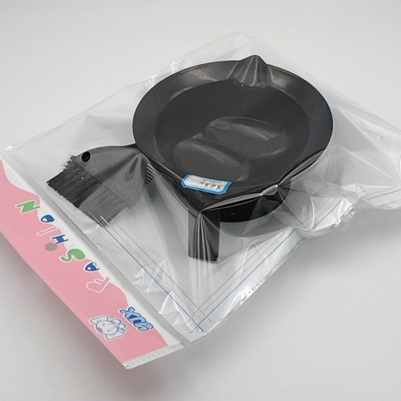 Best-selling hair salon, hair salon oil bowl, thick hair dye bowl, ear cups, hair dye comb, brush, hair care tools four-piece set Specification image