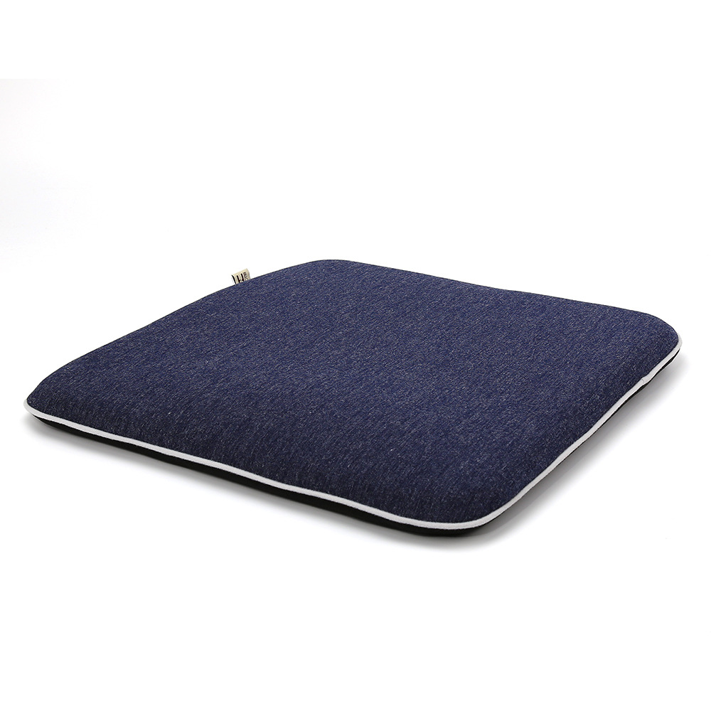Amazon's best-selling car sponge pad four-piece set: memory foam headrest, headrest and lumbar support Application Scenario