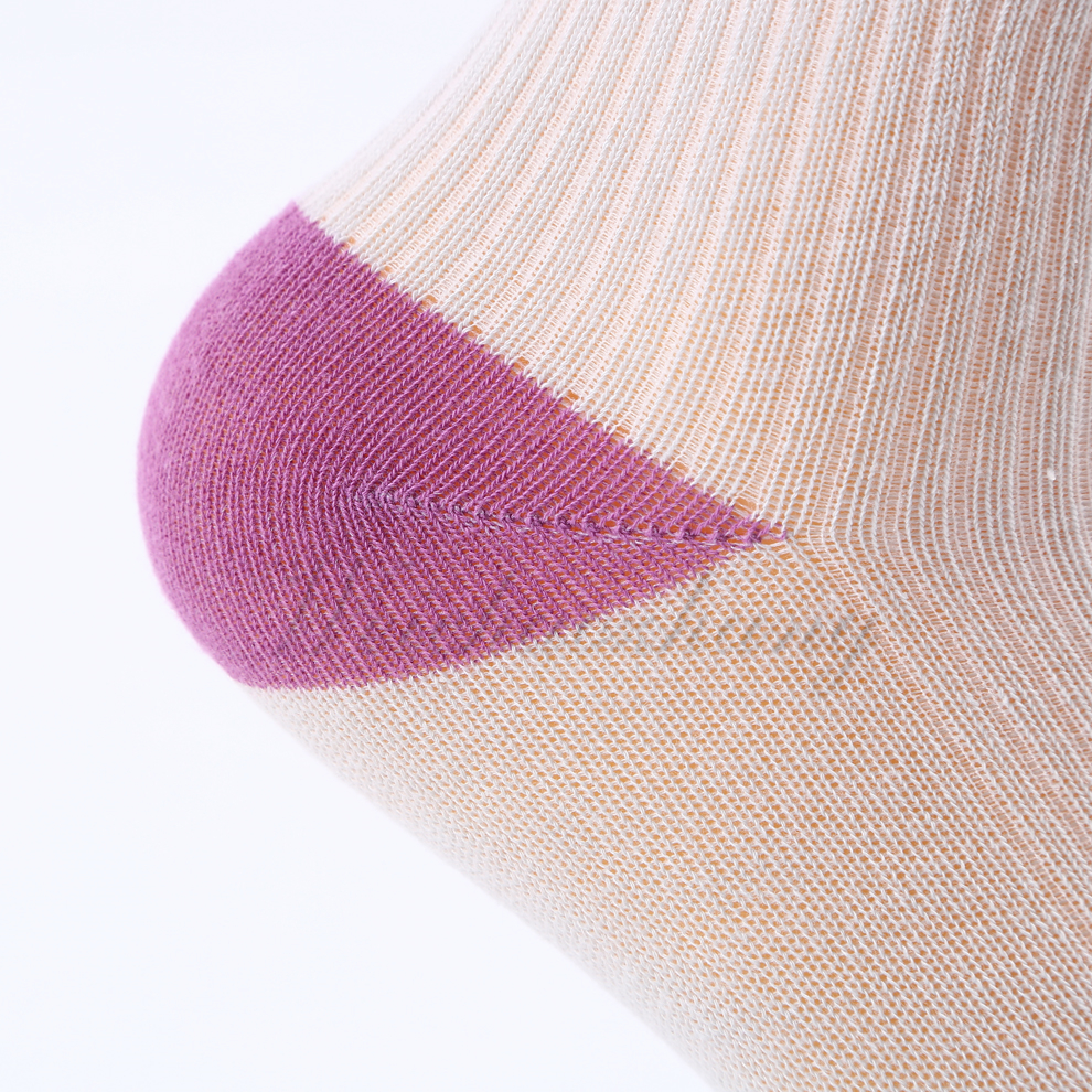 Long striped pattern, cute Japanese-style bow decoration, girls' cotton socks, comfortable and soft, factory direct sales Application Scenario