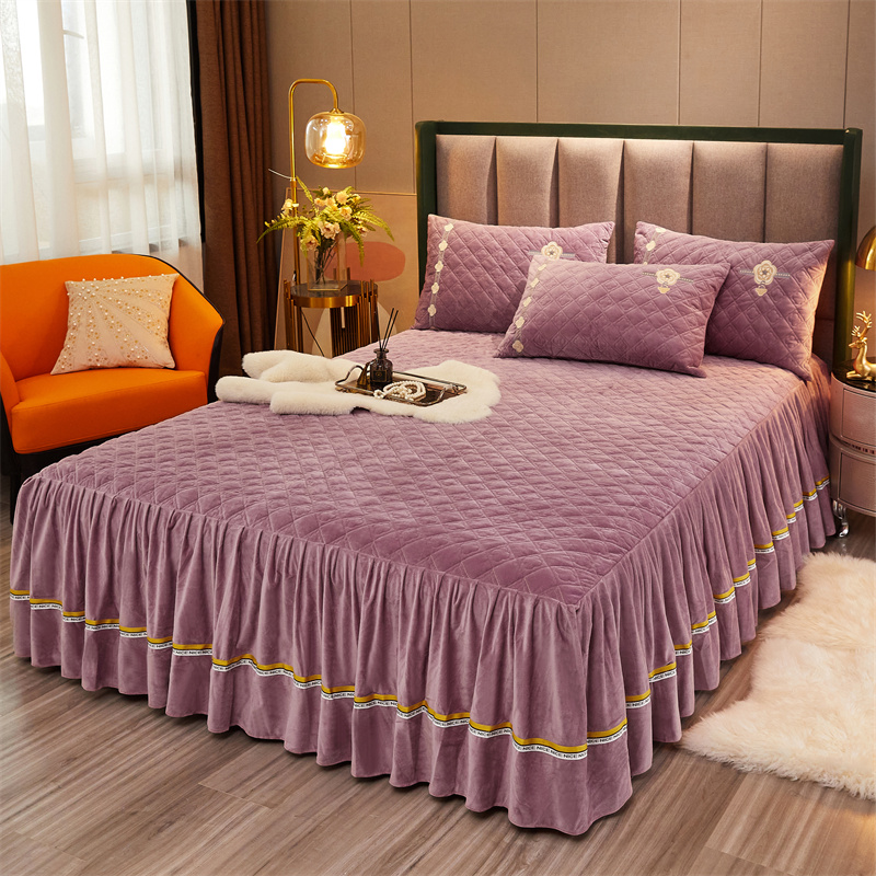 2021 Crystal velvet bed skirt, single piece warm thickened lace bed cover, bed skirt style anti-slip bed cover, Chinese-style bed cover
