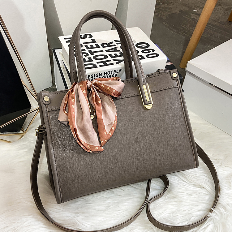 Yiding Luggage 506 New model women's handbag, single-shoulder bag, simple, casual and versatile crossbody bag Item Picture