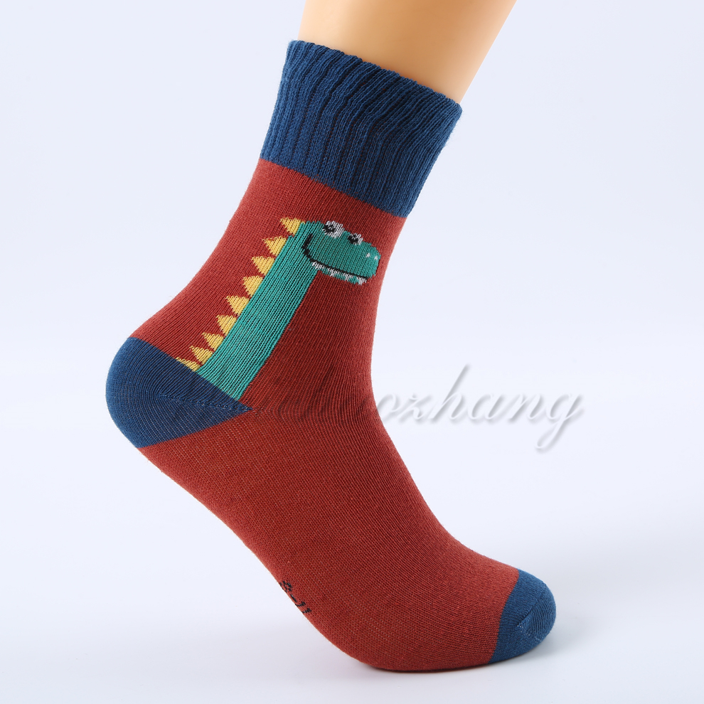 Cartoon-patterned, color-blocked, fashionable, sporty and casual long socks for big boys, breathable and comfortable, new style for street stalls and night markets