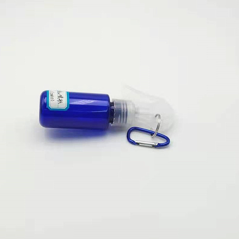 Best-selling upside-down bottles with hooks, alcohol bottles, portioned bottles, cosmetic spray bottles, blue transparent plastic bottles, portable small bottles Application Scenario