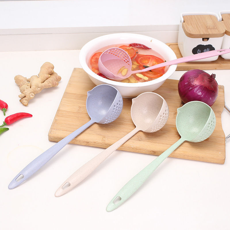 Wheat straw soup strainer two-in-one soup spoon, high-temperature resistant household hot pot strainer spoon, porridge spoon, kitchen soup strainer dual-purpose spoon Application Scenario