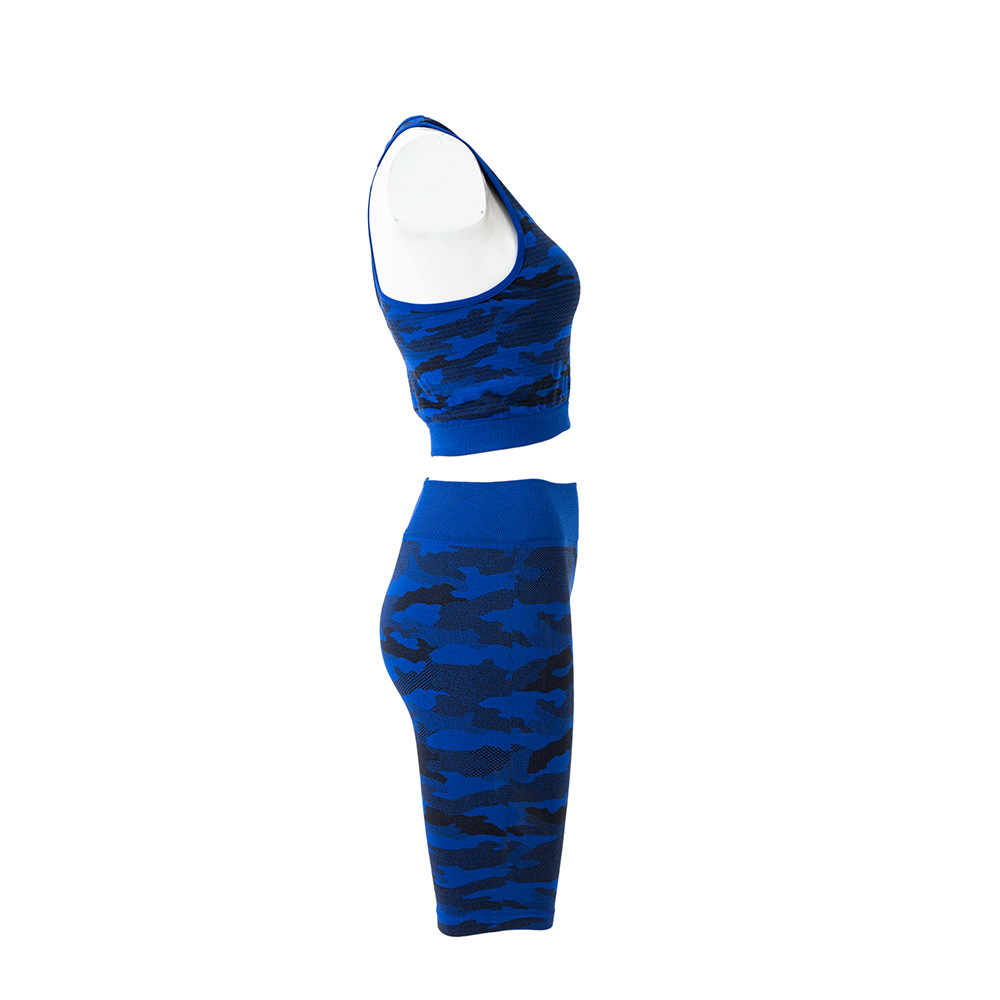 Custom seamless knitted camouflage pattern sports bra, shorts, yoga suit, quick dry fitness suit