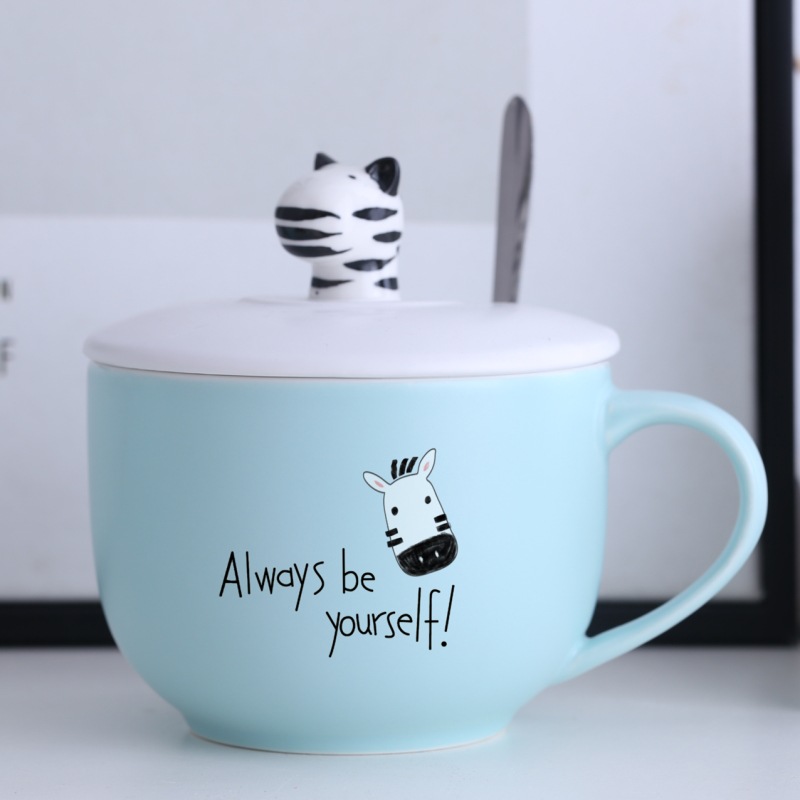 Large capacity office mug 3d cartoon mug with lid Cute student home milk oatmeal breakfast ceramic mug