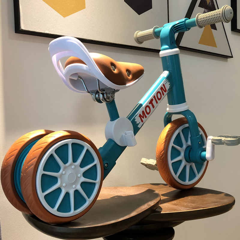 Children's balance bike without pedals, 1-3-year-old 6-year old sliding baby, children's sliding and walking bicycle, multi-functional yo-yo full figure