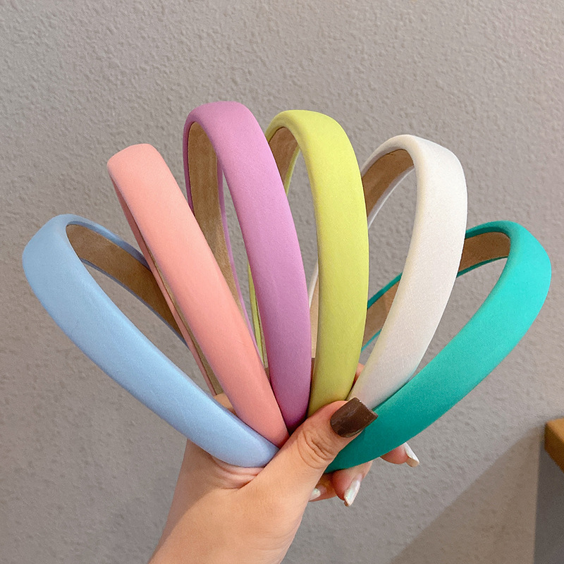 New sugar-colored sponge hairband that doesn't harm hair, Korean solid color, simple and elegant, wide-edge headband for adult girls to wash their faces and break their hair details Picture