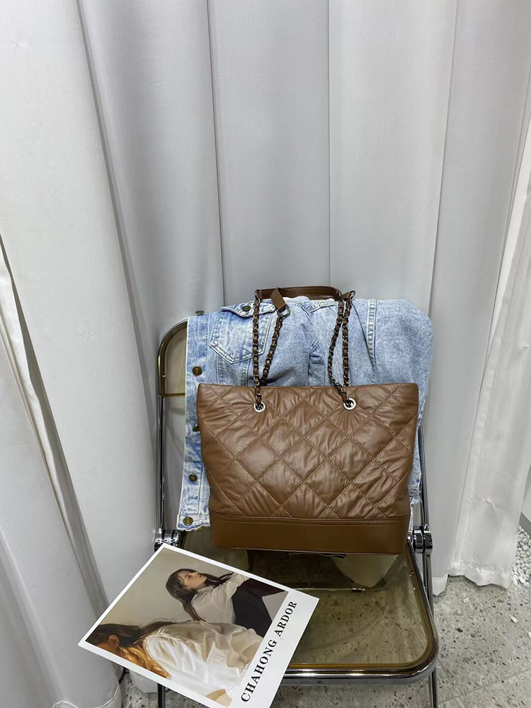 Yiding Luggage h2047 New Korean-style versatile single-shoulder bag and fashionable crossbody handbag details Picture