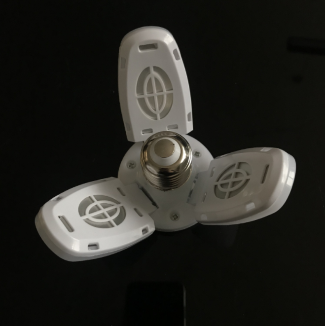 The best-selling LED three-leaf lamp (short leaf) is foldable, ultra-bright and deformable Specification image