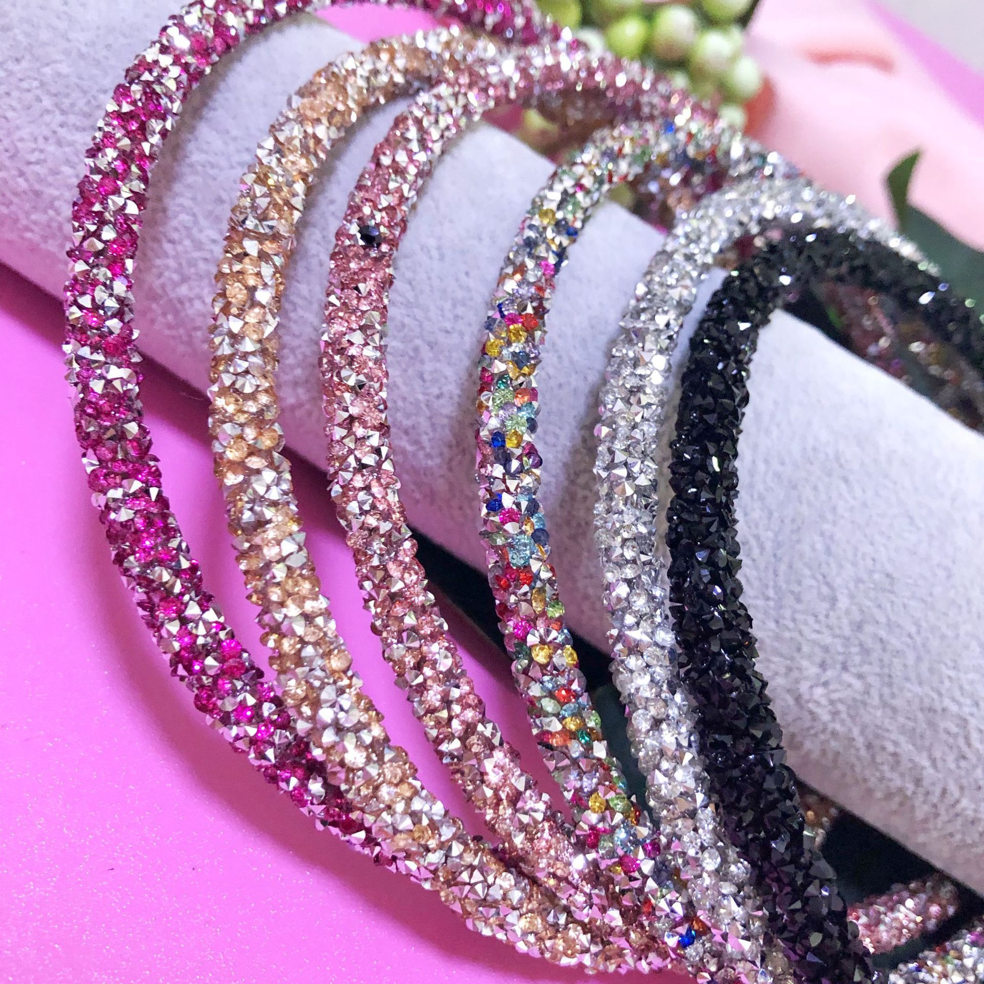 Crystal diamond headband, European and American style fashionable retro hair band, U-shaped headband, hair accessory for women full figure