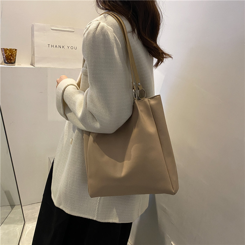 箱包产品图