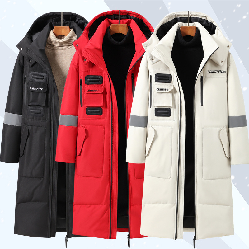 The 2021 winter new down jackets for men are long and knee-length, a trendy mid-length couple's fashion brand, and a thickened men's coat