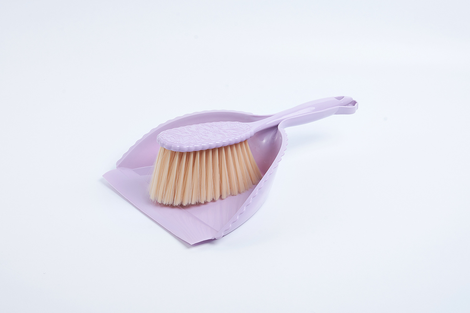Multi-purpose carved cleaning dust brush set, mini brush, carved calculation set, dustpan set, flour broom dustpan Item Picture