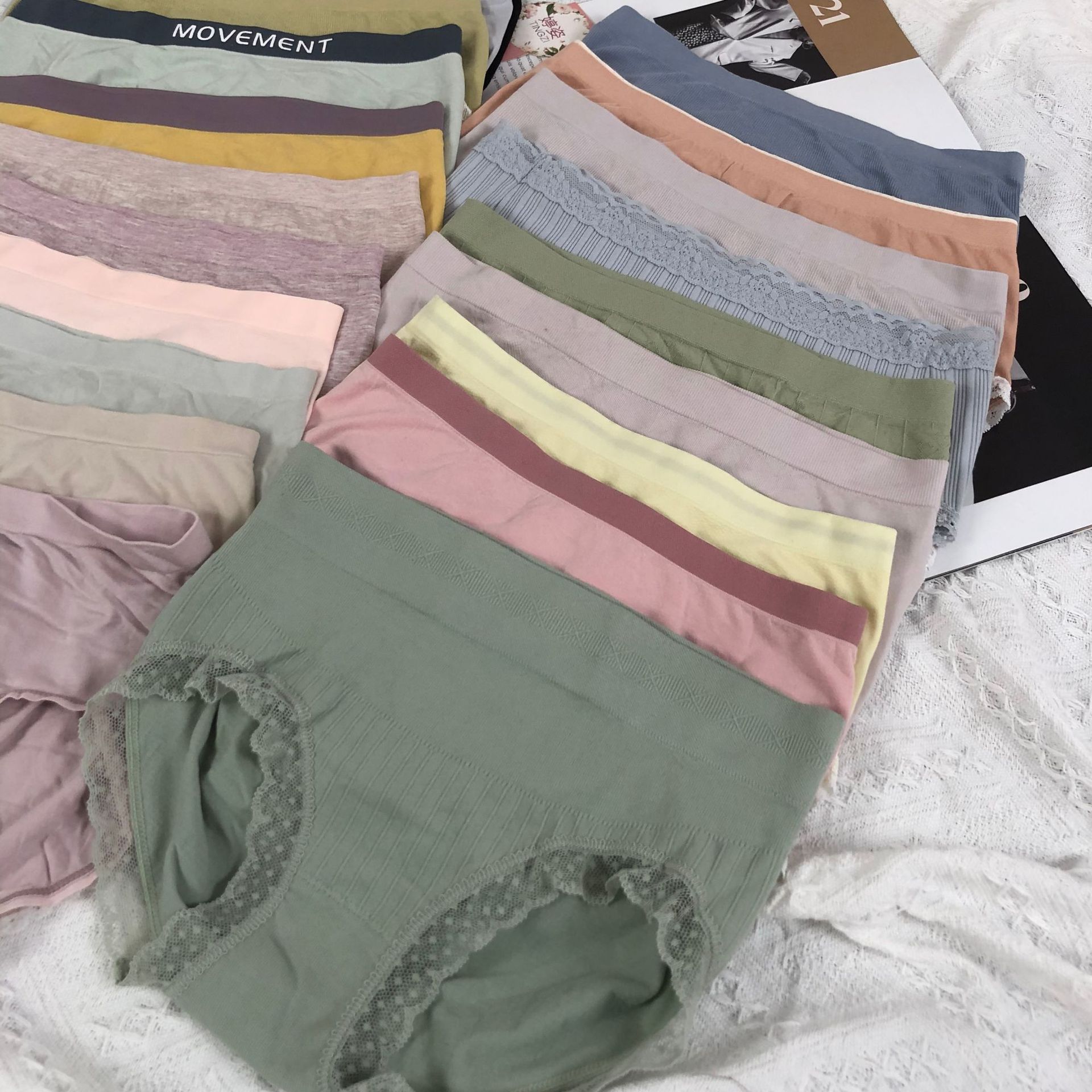 High-end seamless nude ammonia underpants, mixed styles for women, mid-waist triangle pants, high-elasticity cotton underpants for women, special offer details Picture