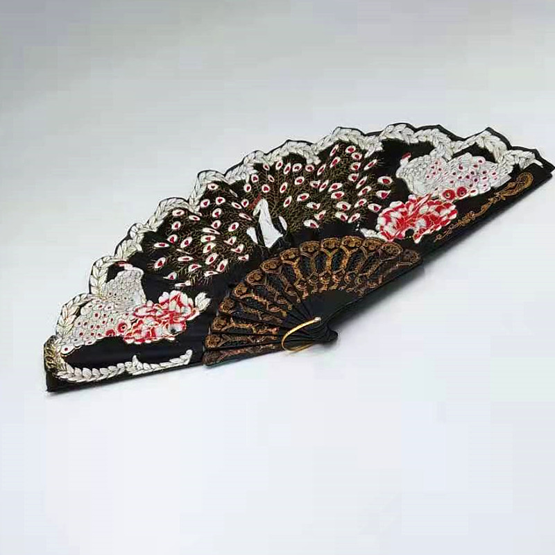 Best-selling black-pole sequined fans, embroidered sequined fans, dancing folding peacock fans, summer gifts, folding fans, Wing Chun fans details Picture
