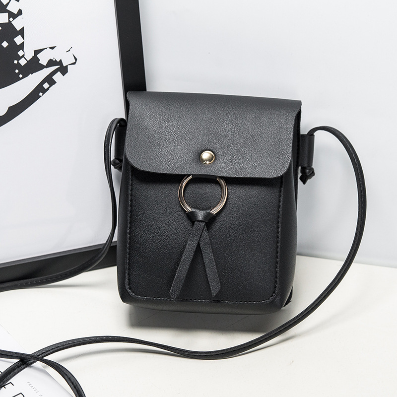 Women's bag 2019 new fashion single shoulder crossbody bag Korean version simple everything soft leather girls small bag