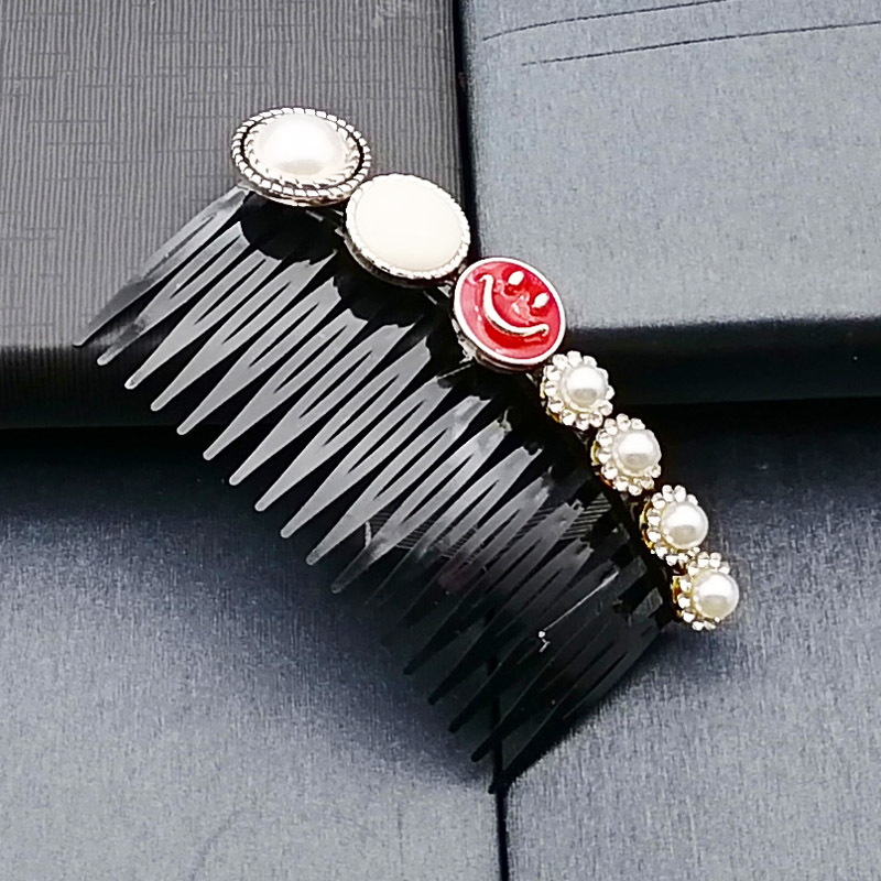 A3128 Smiley Face Pearl Fork Comb Hair Accessory, 2-yuan store, 2-yuan street stall, night market supply in Yiwu Application Scenario