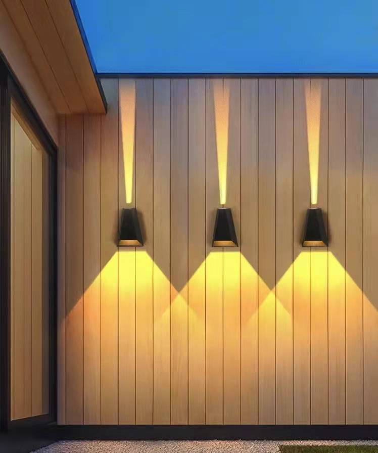 LED outdoor wall lamps, waterproof double-head bedroom and living room bedside lamps, up and down spotlights, corridor and staircase exterior wall lamps Specification image
