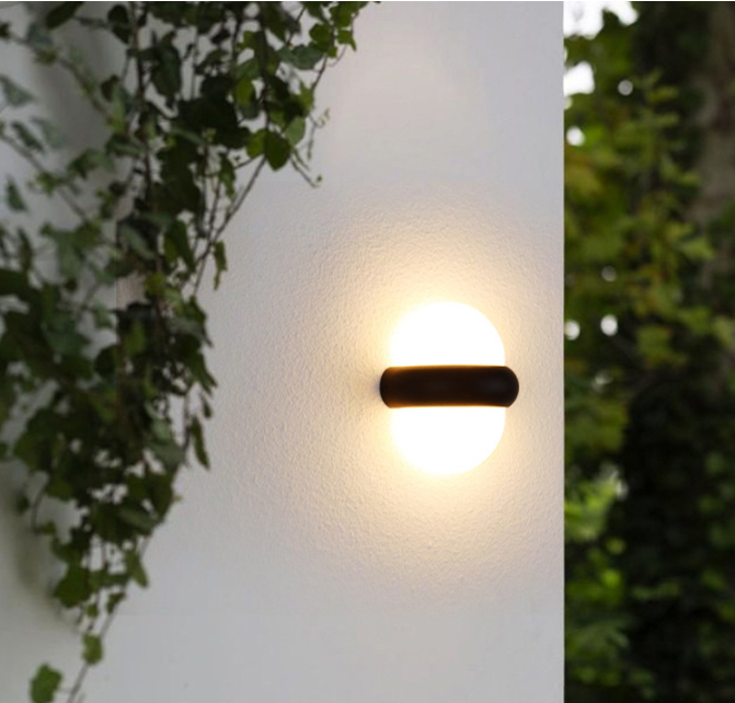 LED outdoor simple exterior wall creative modern balcony courtyard garden villa light outdoor wall light semi-circular shape Item Picture