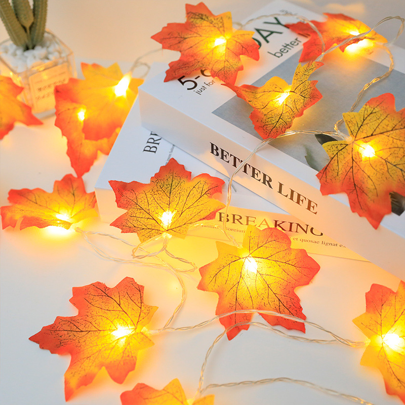 Cross-border LED light string Halloween Maple Leaf light string simulation leaf string lights courtyard holiday decoration battery