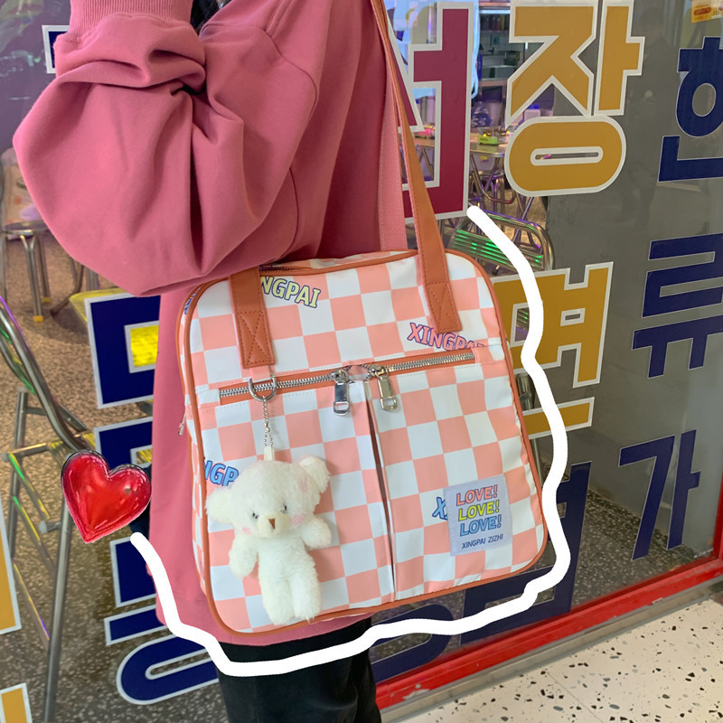 Japanese ins Harajuku cute girl shoulder bag checkerboard new Tote bag fresh niche literature bag