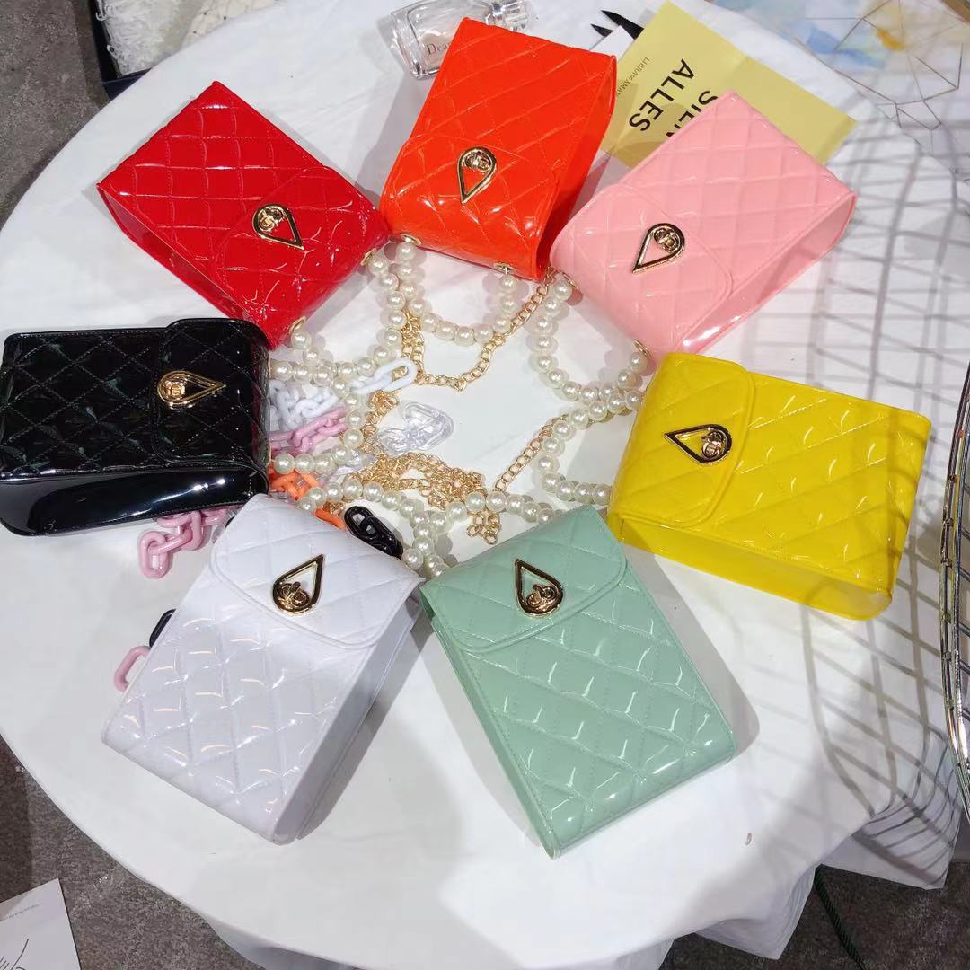 Nuevo verano 2021 moda bolsa pequeña mujer linger crossbody bolso mini bolso vertical un hombro teléfono pequeño bolsa cuadrada details Picture