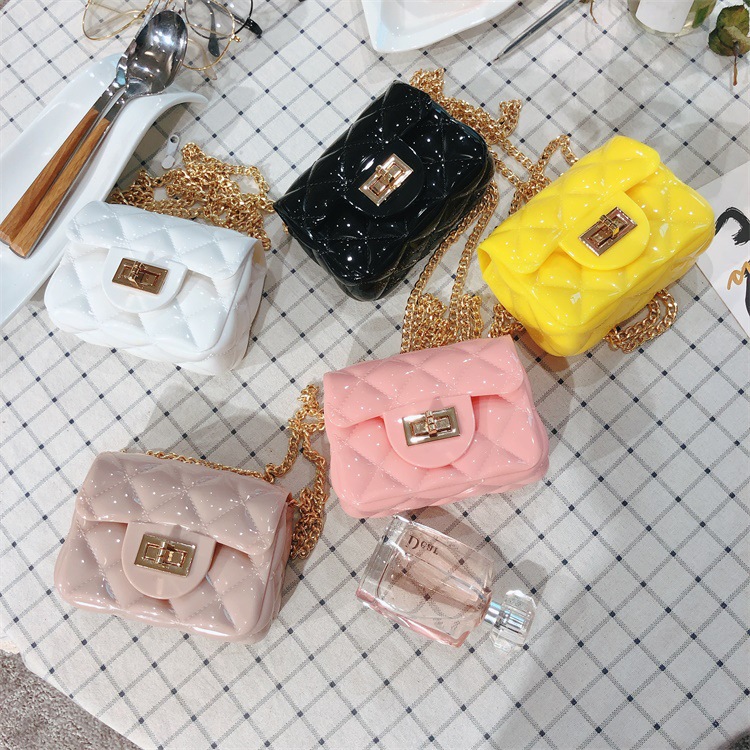 2021 summer new mini mini jelly bag Crossbody shoulder bag Korean version Ringer chain bag pvc change women's bag