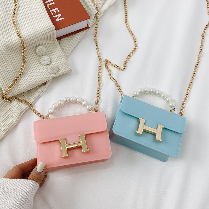 2021 Summer new H-buckle PVC jelly bag, flight attendant bag, Kangkang bag, fashionable single-shoulder crossbody pearl small square bag for women Specification image