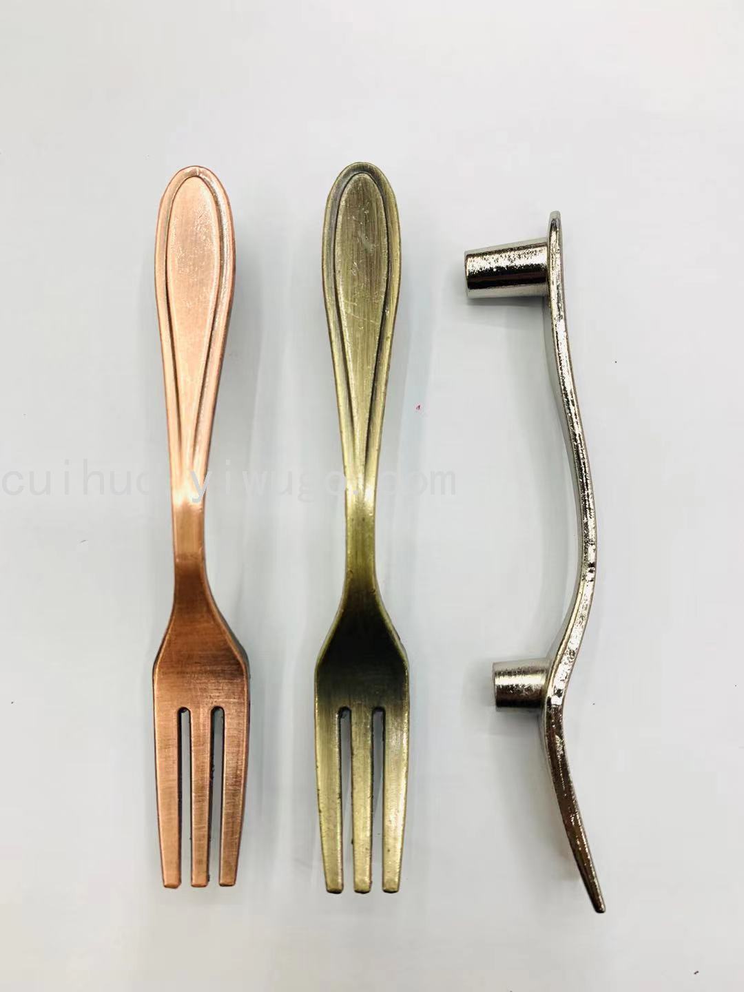 Cuchillos tenedores cucharas nuevos tiradores varios modelos especificaciones tamaño color puede ser personalizado Application Scenario