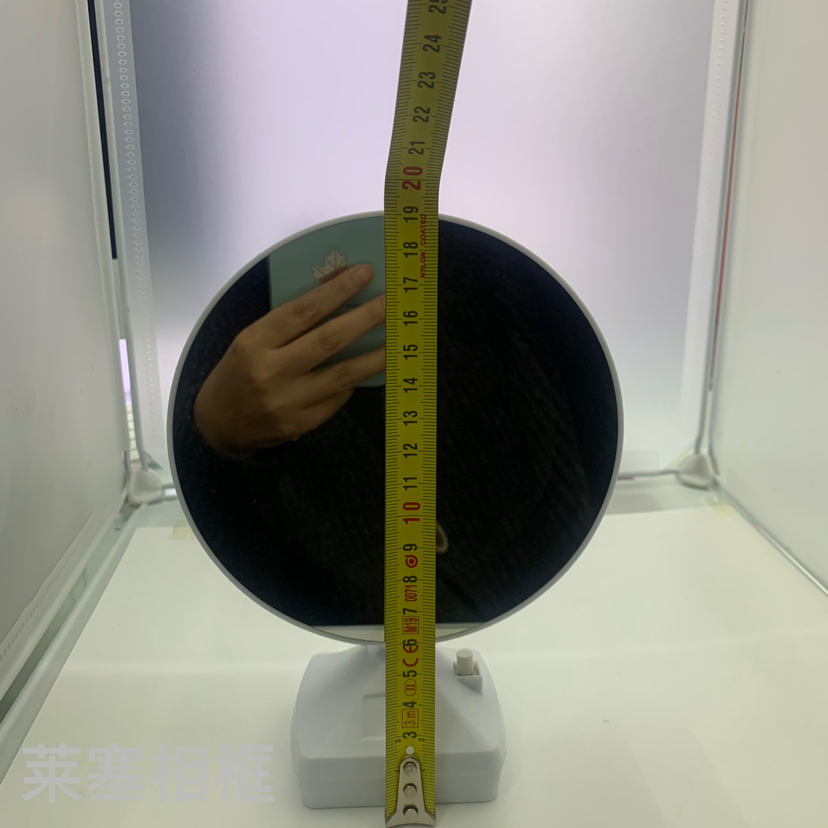 Small round mirror, photo, living room, bedroom, handicrafts, display table with light, makeup mirror, photo frame details Picture