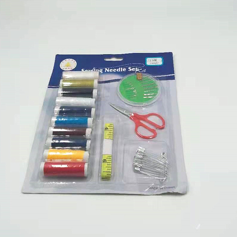 A popular and best-selling sewing kit for home use, including a sewing kit, small scissors, a flexible tape measure, buttons, pins, and a tape measure Item Picture