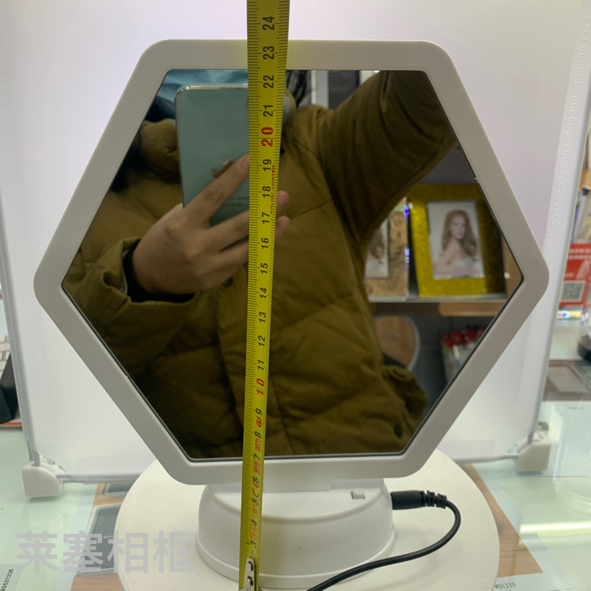 Hexagonal LED light creative decorative items, handicrafts, home decoration, living room, bedroom photos, magic mirror, photo frame Application Scenario