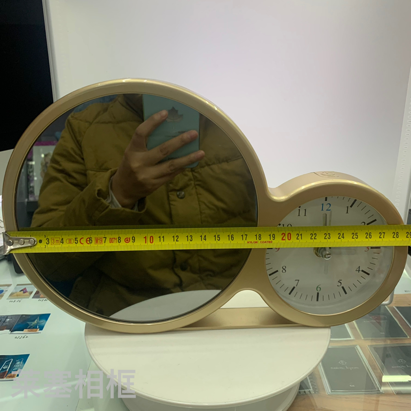 Creative decorative items, handicrafts, home decorations, gifts, photos, magic mirrors and photo frames with golden bell and double circular led lights Specification image