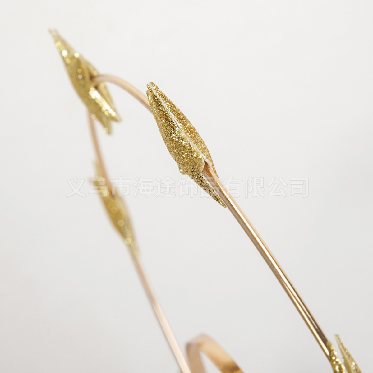 Amazon's best-selling women's Virgin Mary halo double-layer star hair band fashion show, fashionable and exaggerated hair accessory manufacturer wholesale Application Scenario