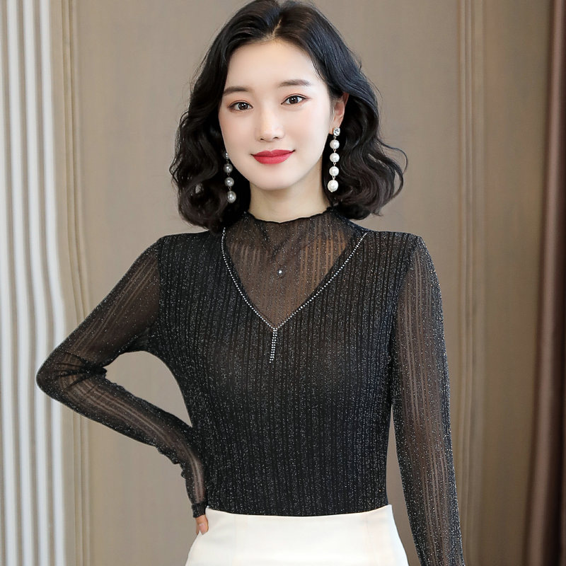 春季亮丝V链条烫钻长袖网纱新款打底衫女竖纹薄款中领上衣大码t恤