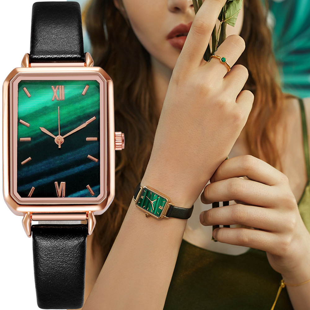 Network red drainage douyin gift with retro temperament women watch women watch wholesale square small green table