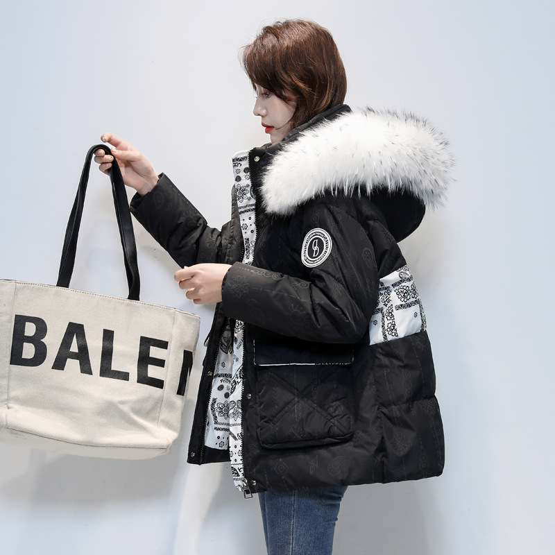 Down jacket female 202 winter short hooded Korean version of the new white down jacket ladies Pinghu down jacket wholesale