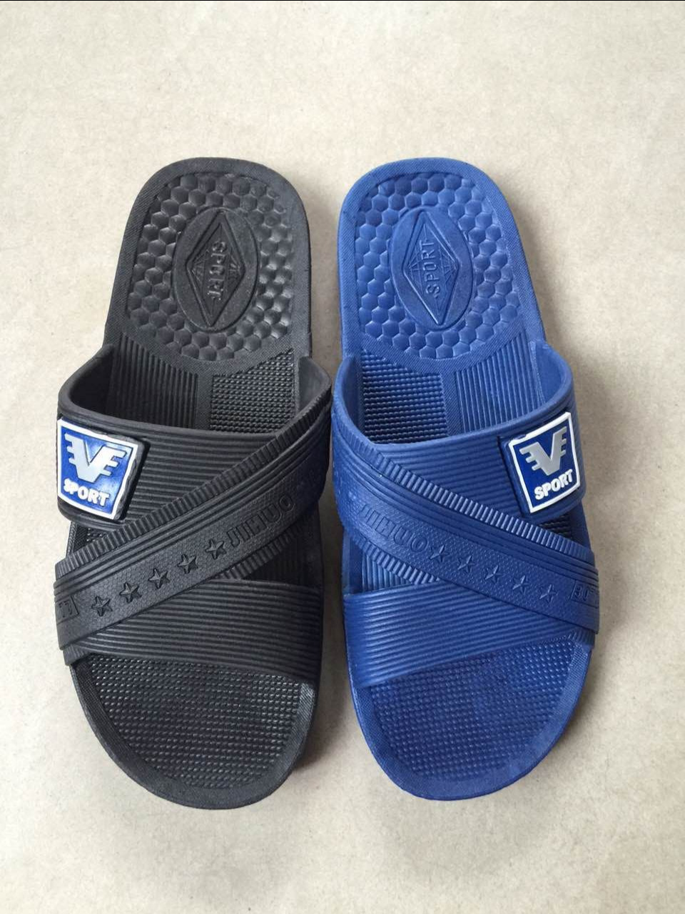 Summer non-slip wear-resistant men's slippers home shoes hotel bathing stall run rivers PVC plastic shoes