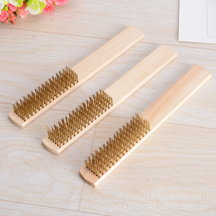 Practical engineering wooden handle copper plated steel wire brush rust removal polishing brush steel wire brush hardware tools cleaning brush