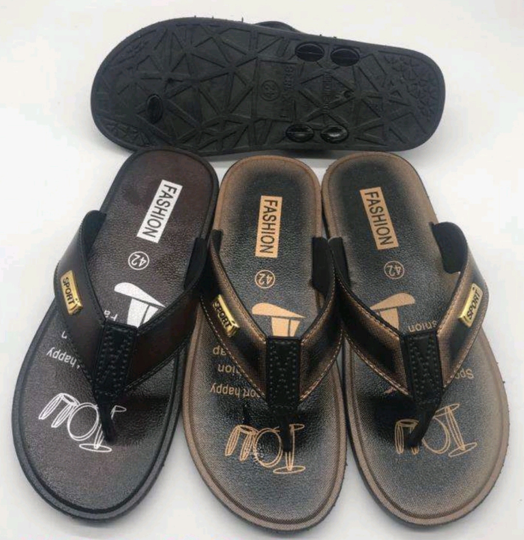 Men's flip-flops, floor stand shoes, beach shoes, anti-slip and wear-resistant PVC plastic pressed leather nail, men's flip-flops