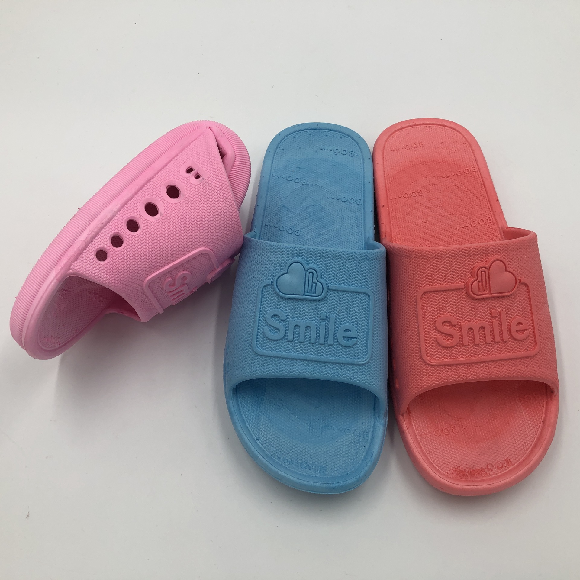 Summer non-slip wear resistant lady slippers home shoes hotel bath stall run rivers PVC plastic shoes