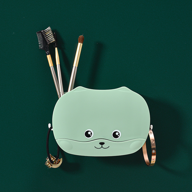 Soap box wall-mounted draining rack, no need for drilling, no water accumulation, cartoon cute flip cover for soap box storage Application Scenario