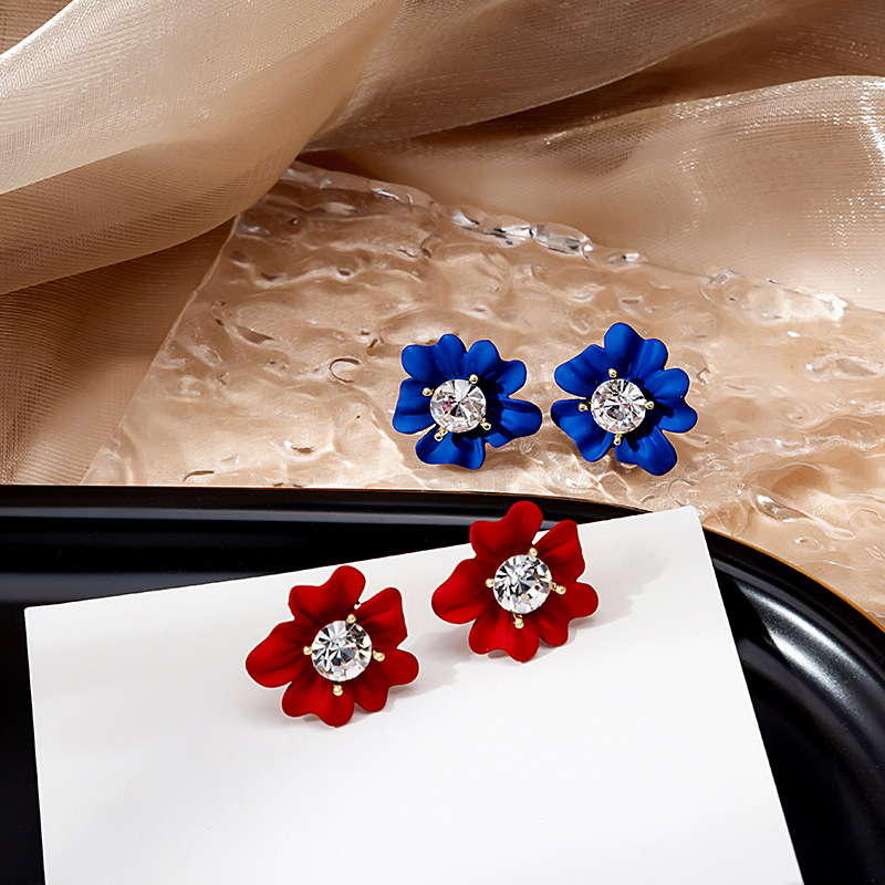 Silver needle fashion simple Klein blue stereo diamond-set flower earrings women's jewelry exquisite small earrings