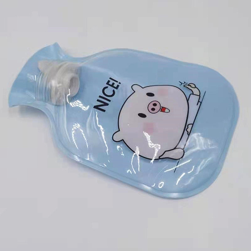 New small-sized cute cartoon fabric hot water bag, trendy word "Aunt" hand warmer, printed fabric surface water-filled hand warmer details Picture