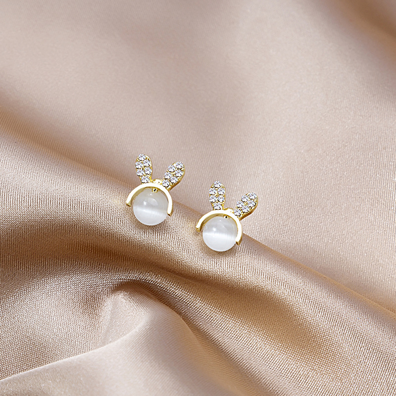 Silver needle cute bunny earrings fashionable cute cute cute wind micro inlaid zircon small fresh earrings for women