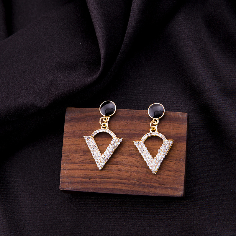 S925 earrings black drop oil and gas quality female universal earrings wholesale
