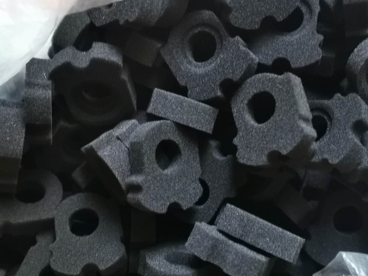 Customized processing of irregular-shaped sponge, black sponge, micro-head cotton, sponge lining Item Picture