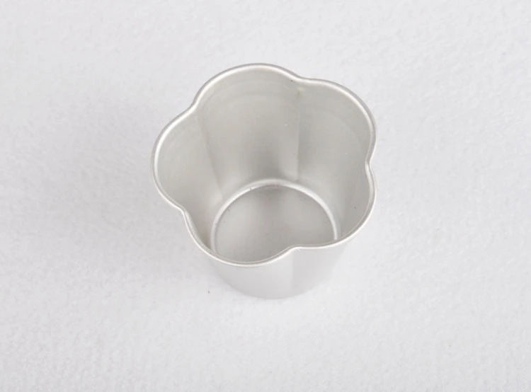 Baking molds, five-petal flower cake molds, cake cups, cake molds Application Scenario